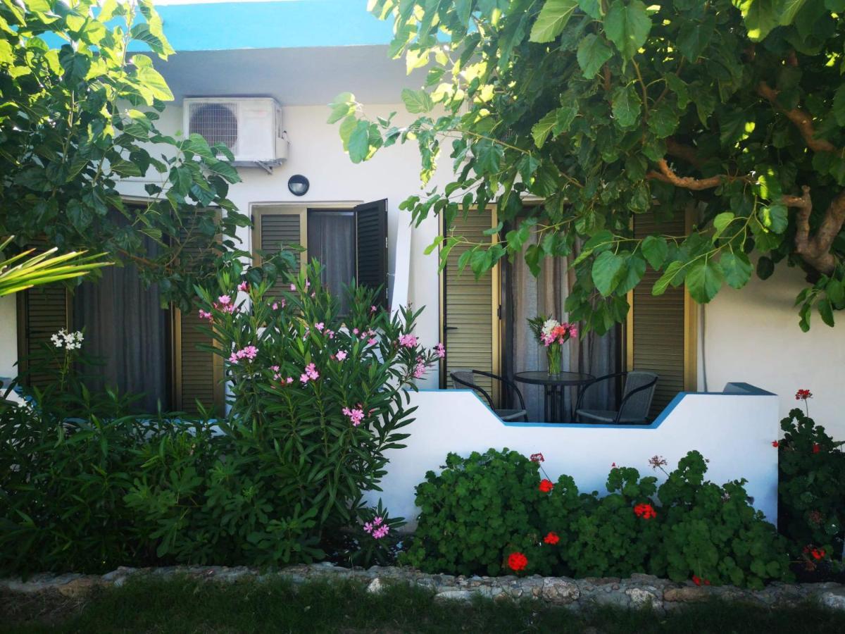 Orthi Ammos Hotel Frangocastelo Exterior photo