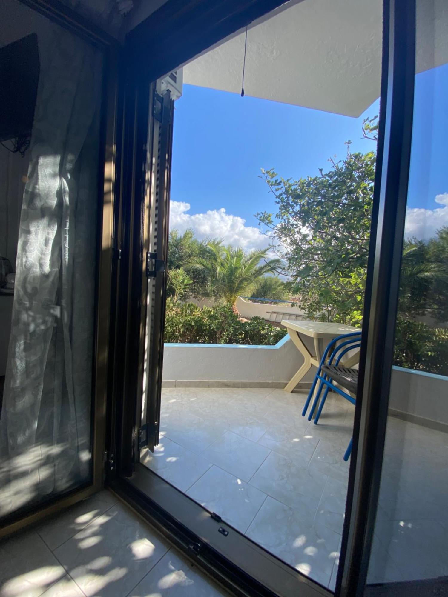 Orthi Ammos Hotel Frangocastelo Exterior photo